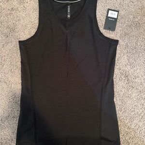 Men’s versatile tank top size extra small XS